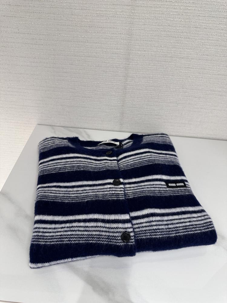 كارديجان Miu Miu