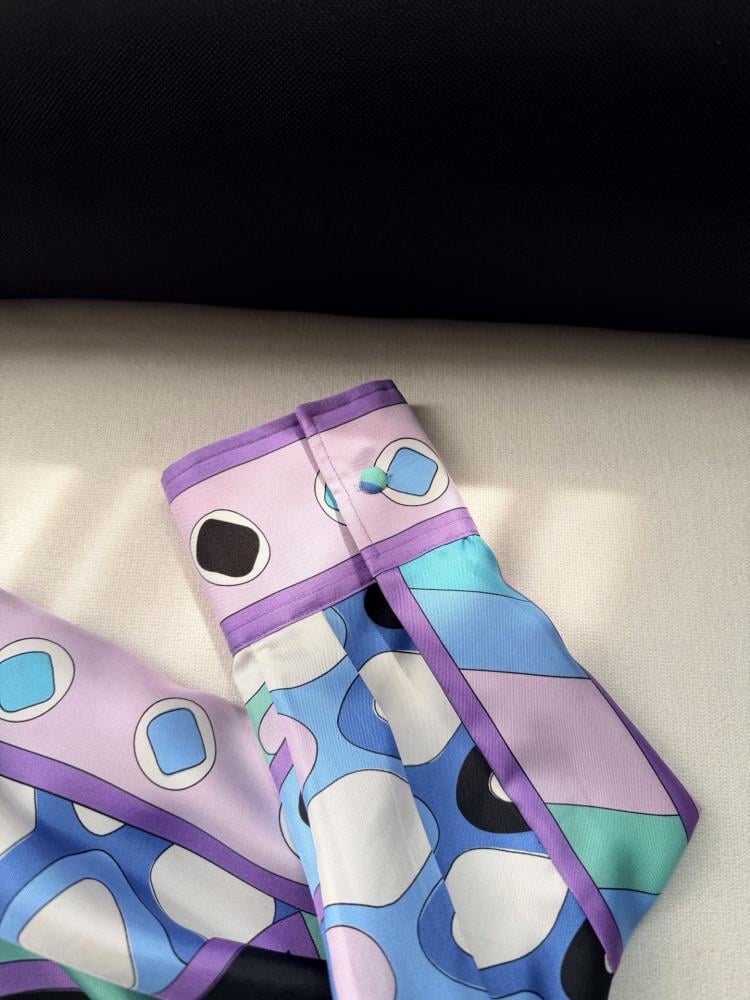 قميص Pucci.