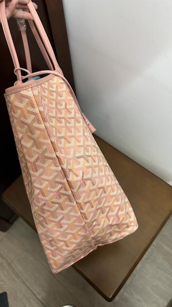 شنطة جويارد مقاس 47 Goyard