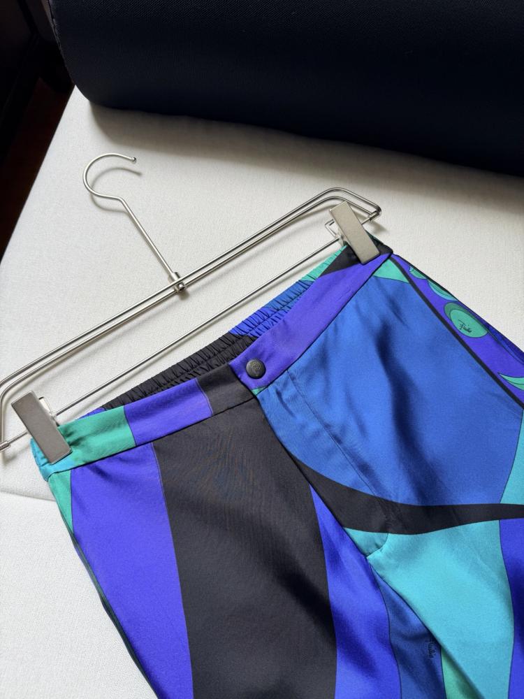 بنطلون Pucci.