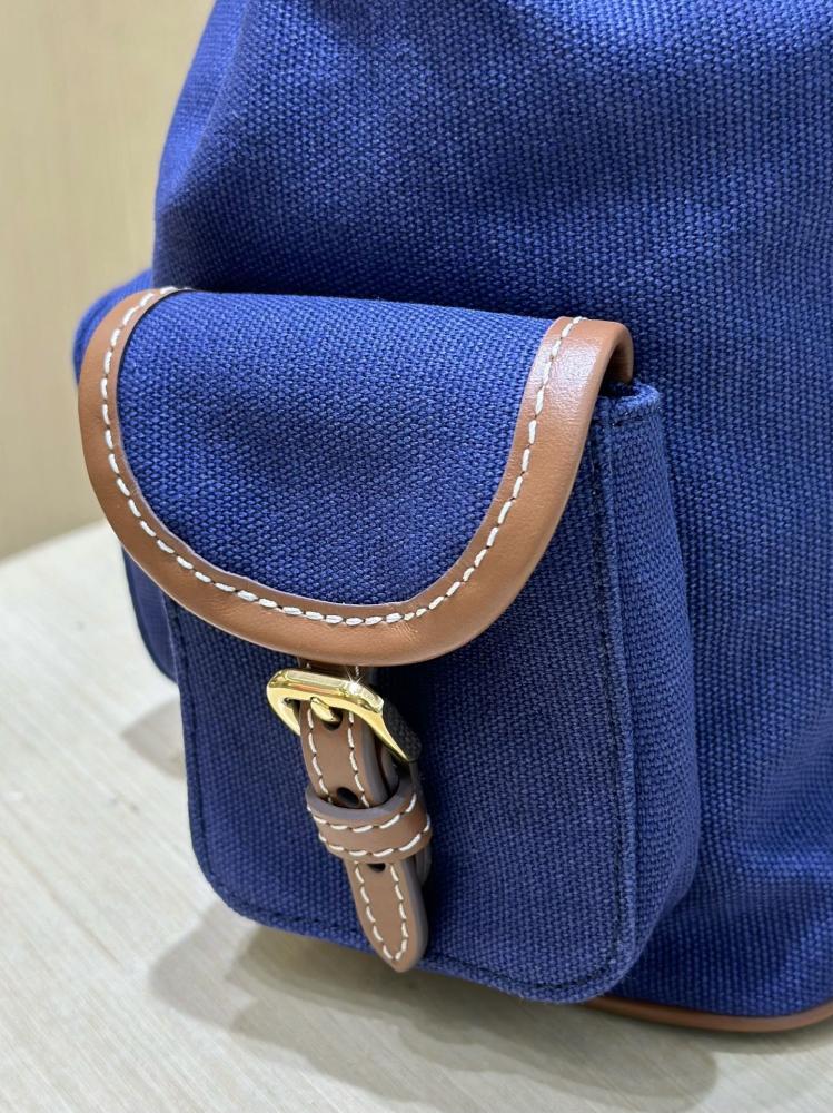 شنطة ميو ميو Small Canvas Backpack Miumiu مقاس 22 cm