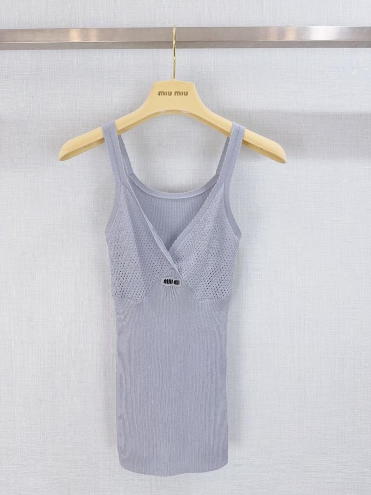 توب Miu Miu