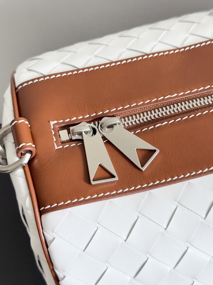 شنطة بوتيغا Woven Travel HandBag bottega .