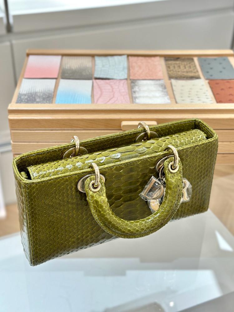 شنطة ديور Snakeskin Dior