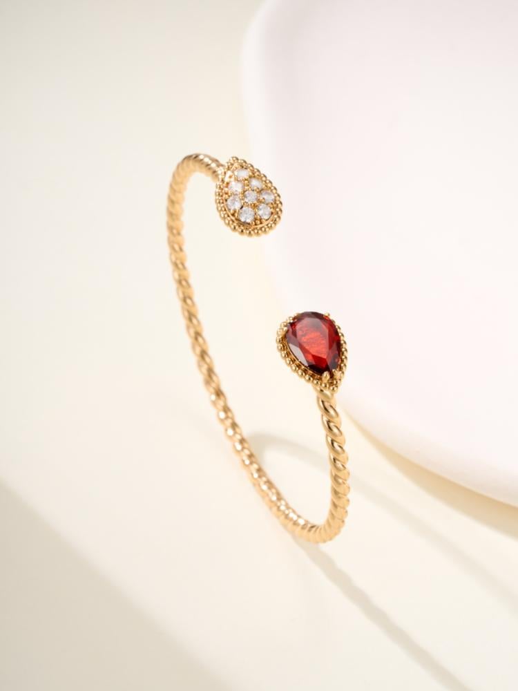 اسورة بوشرون Boucheron