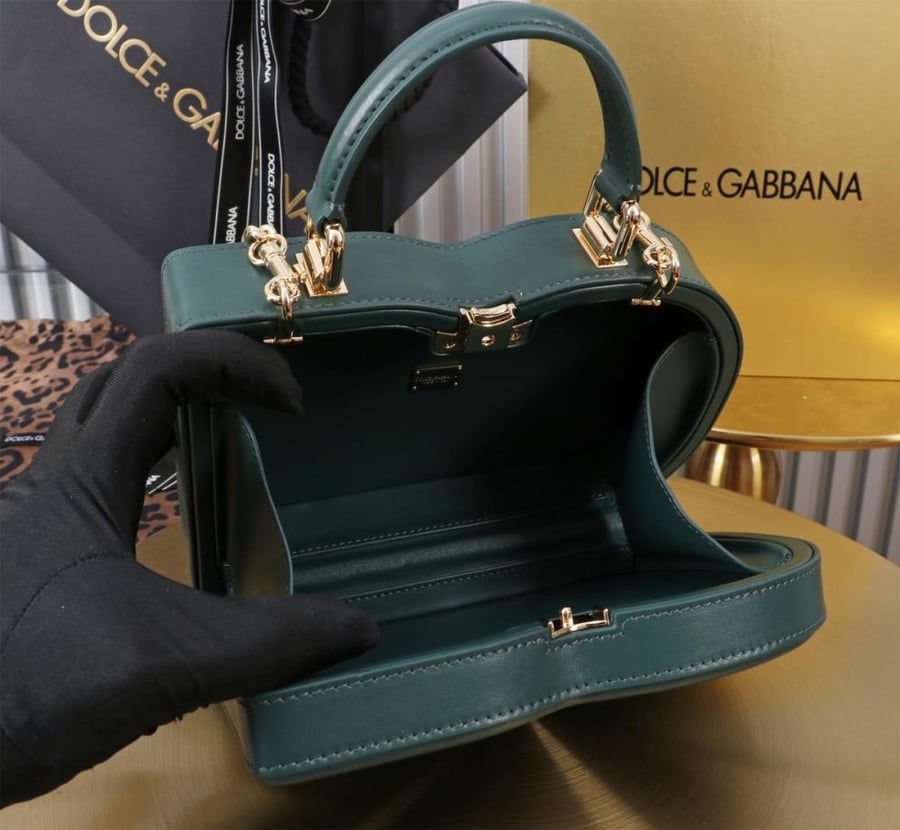 شنطة دولتشي اند غابانا DG Logo Bag box handbag