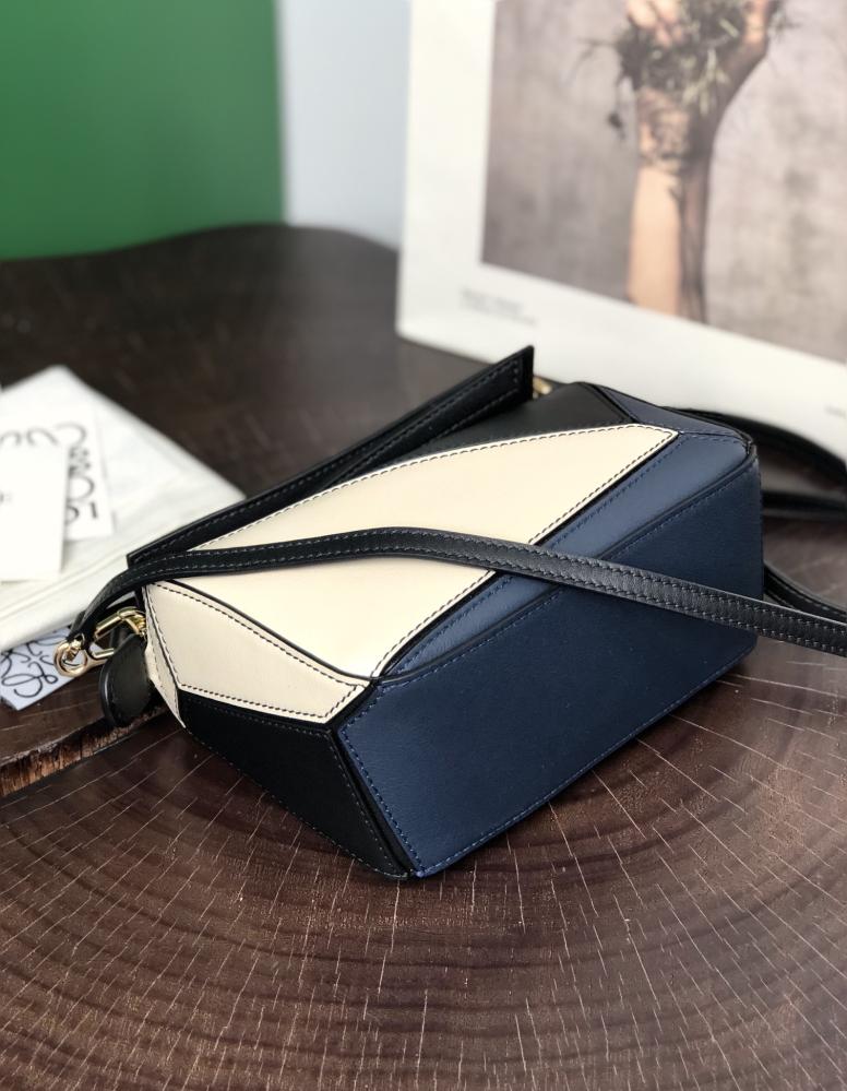 Louis Vuitton Puzzle mini bag