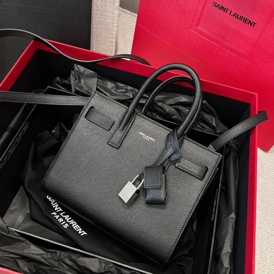 شنطة سان لوران  Sac De Jour Baby