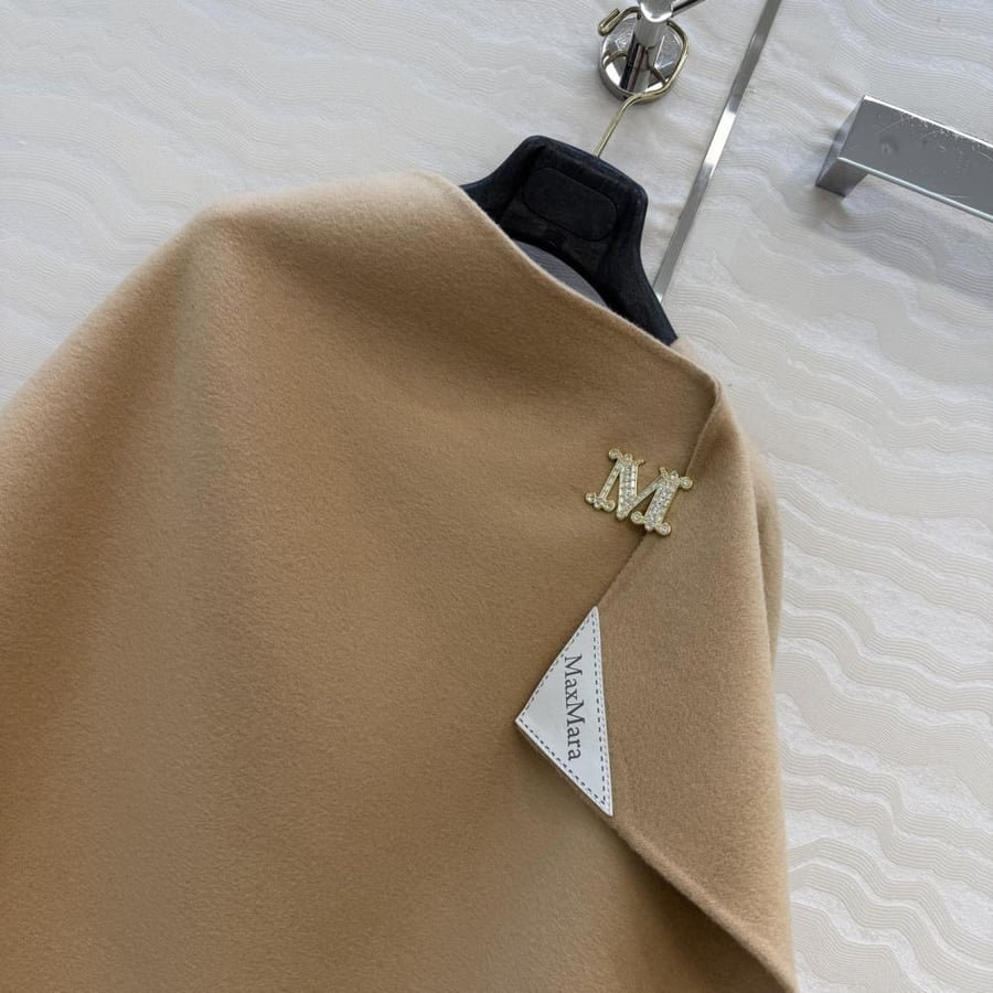 كاب MaxMara