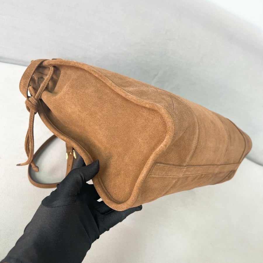 شنطة برادا مقاس42