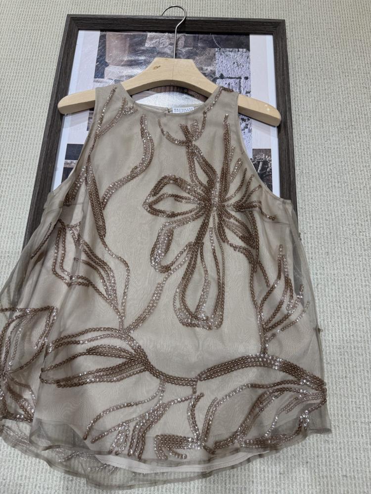توب Brunello cucinelli