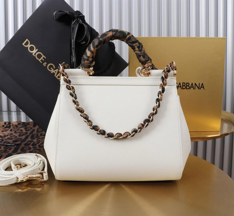 . شنطة دولتشي اند غابانا Medium Sicily handbag