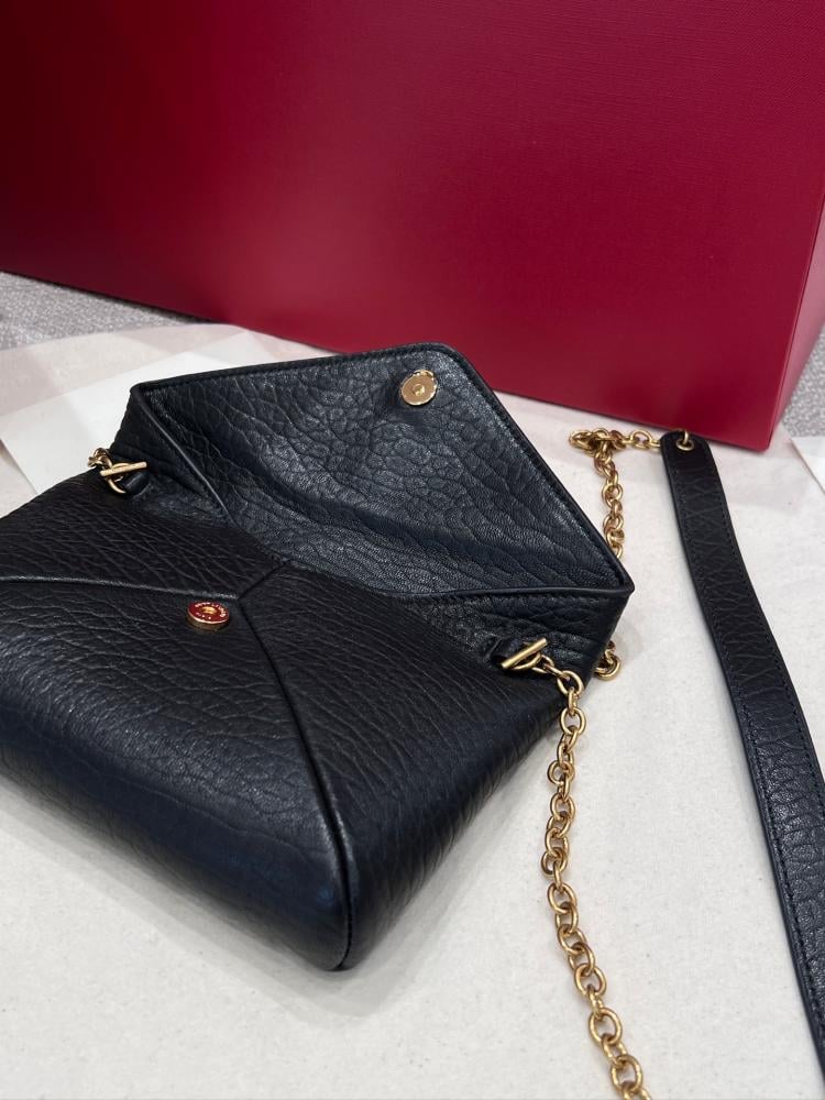 شنطة سان لوران LE Cassandre Saint Laurent