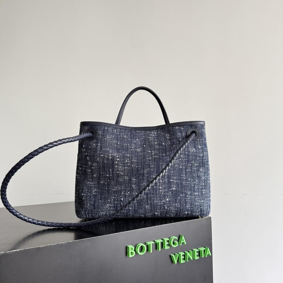 شنطة بوتيغا  Andiamo مقاس 32cm