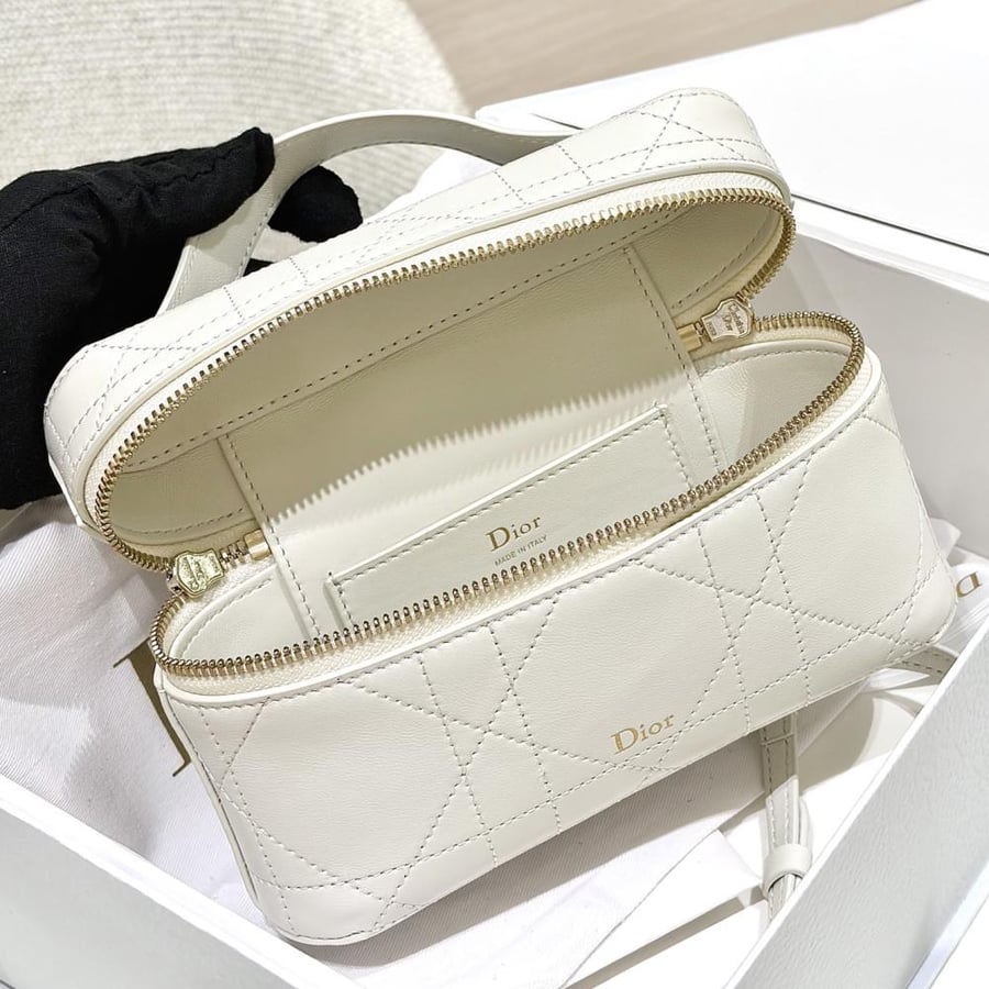 شنطة ديور Vanity Dior