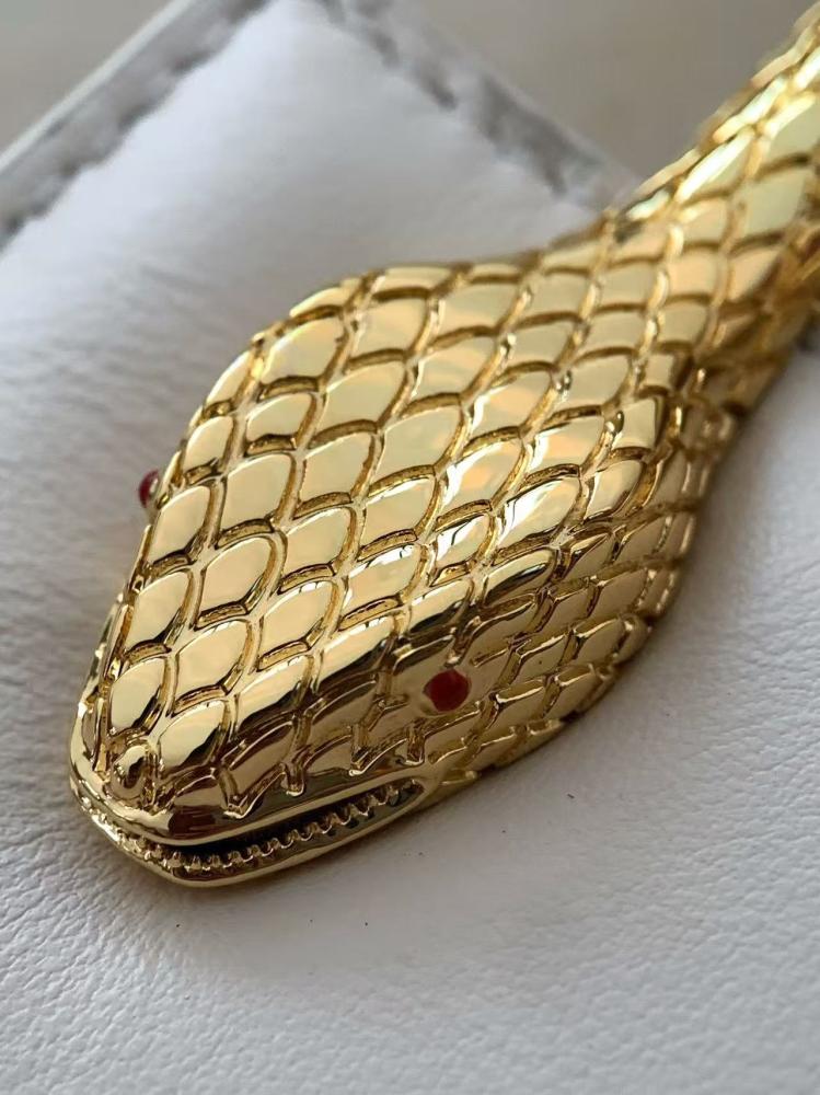 شنطة بولغاري Serpentine  مقاس 13cm