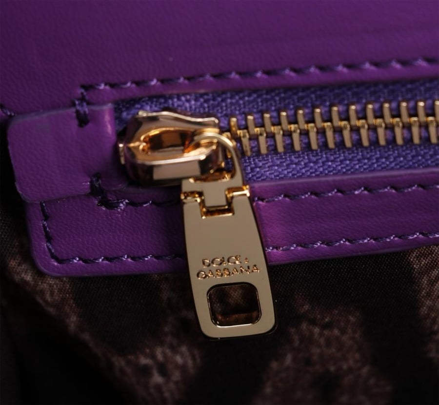 . شنطة دولتشي اند غابانا Medium Sicily handbag