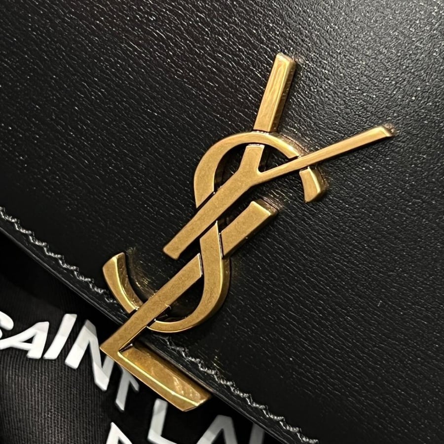 شنطة سان لوران Voltaire box Saint Laurent
