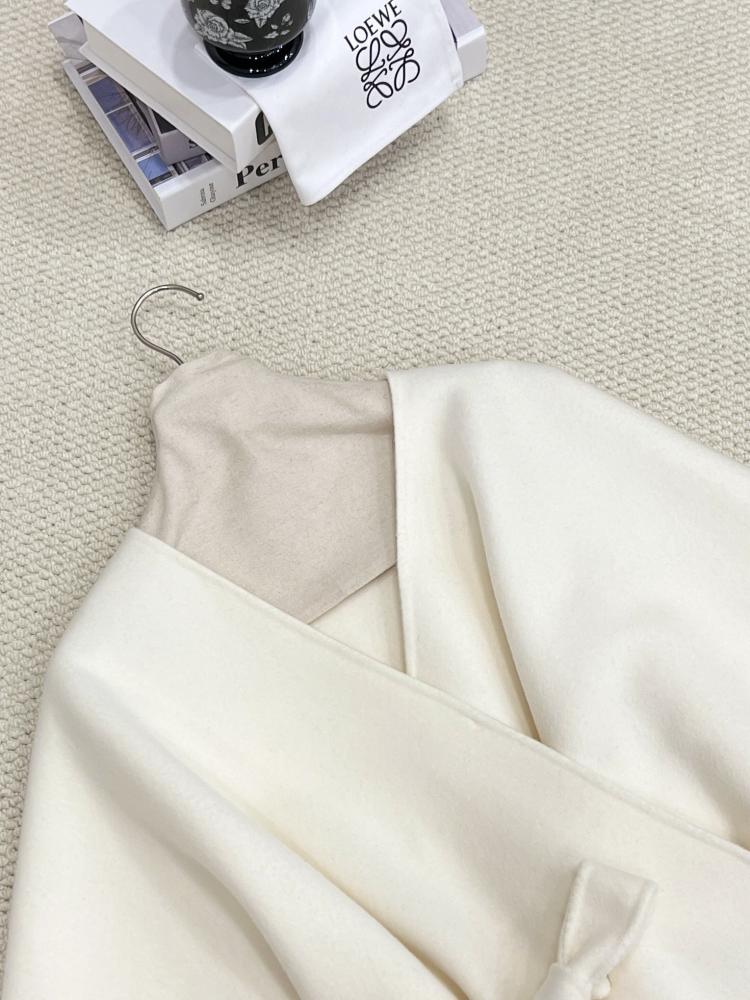 كاب MaxMara
