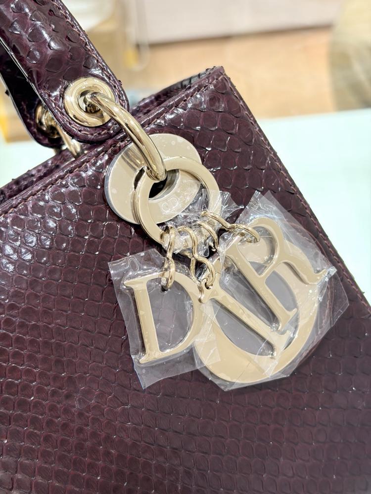 شنطة ديور Snakeskin Dior