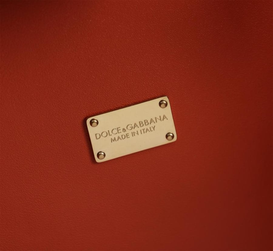 . شنطة دولتشي اند غابانا DG Logo Bag box handbag