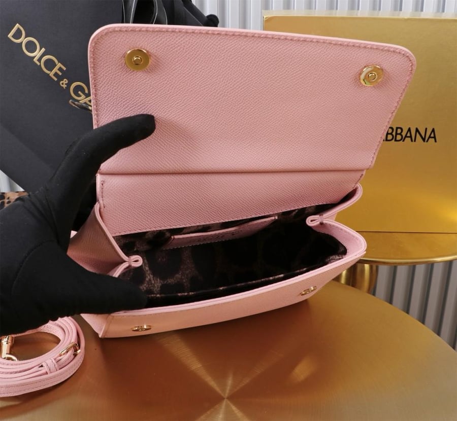 شنطة دولتشي اند غابانا Medium Sicily handbag