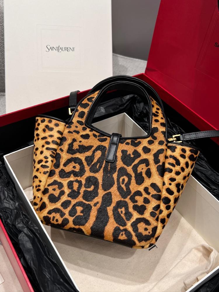شنطة سان لوران Baby bea Saint Laurent
