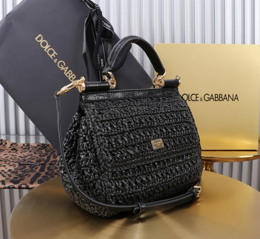 . شنطة دولتشي اند غابانا Medium Sicily handbag