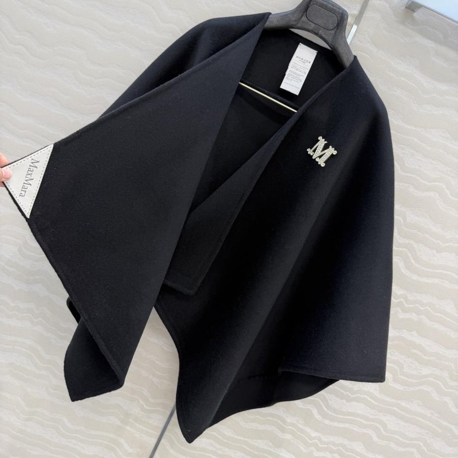 كاب MaxMara