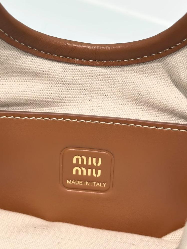 شنطة Miu Miu