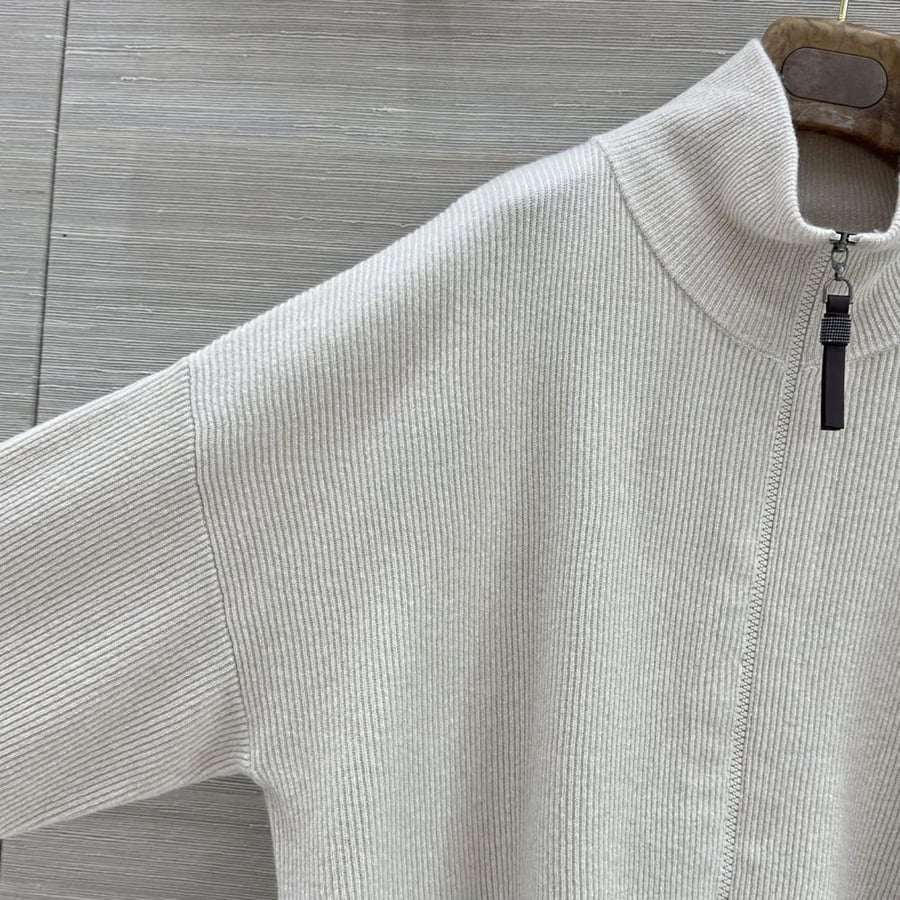 طقم Brunello cucinelli