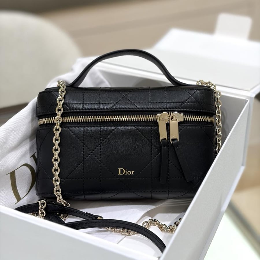 شنطة ديور Vanity Dior