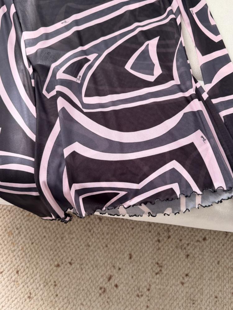 توب Pucci