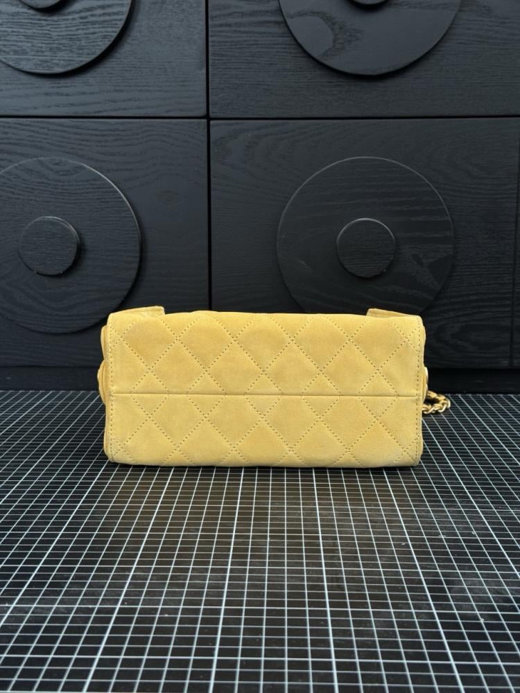 شنطة شانيل Mini hopo bag 22cm