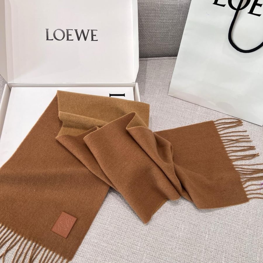 سكارف Loewe