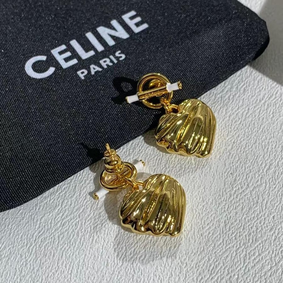 حلق chloe