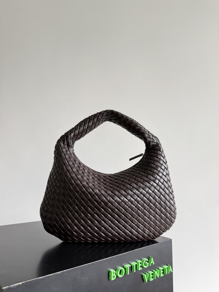 شنطة بوتيغا Medium Bottega