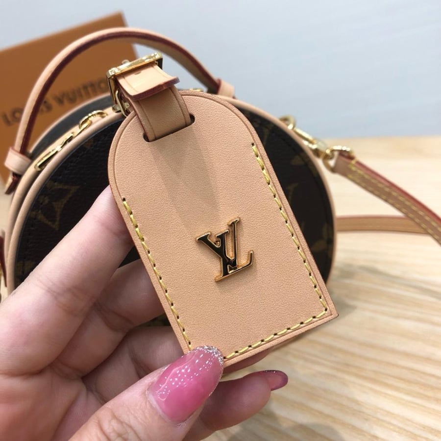 شنطة لويس فيتون Mini Boite Chapeau مقاس 13cm
