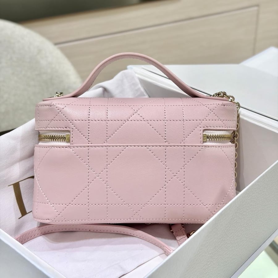 شنطة ديور Vanity Dior