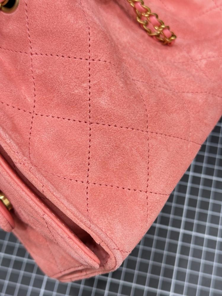 شنطة شانيل Mini hopo bag 22cm