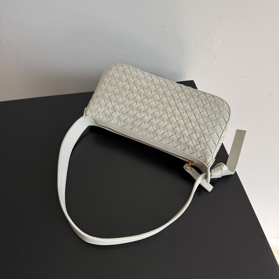 شنطة بوتيغا Nodo Bottega