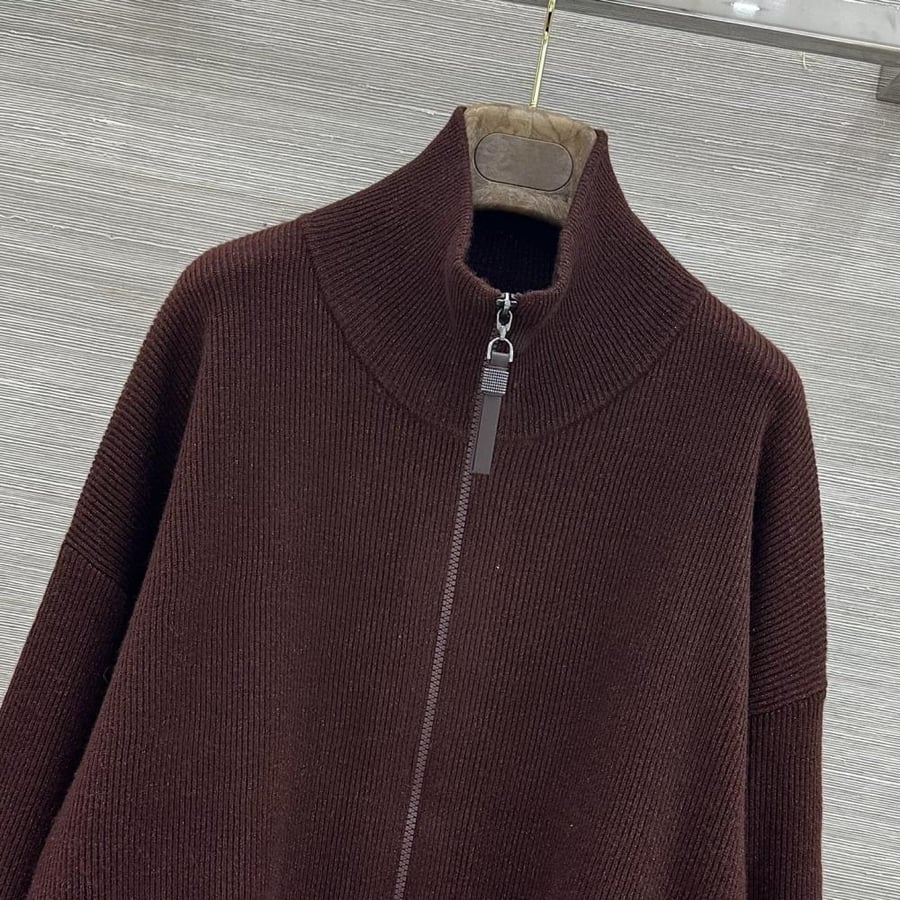 طقم Brunello cucinelli