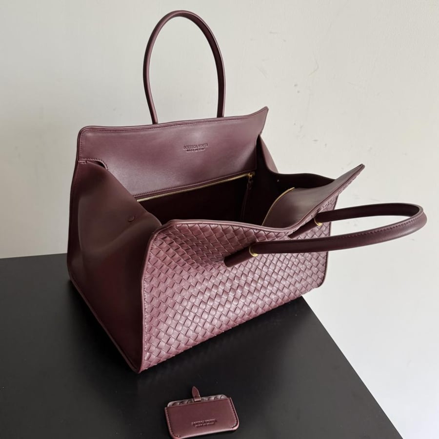 شنطة بوتيغا Barbara Bottega