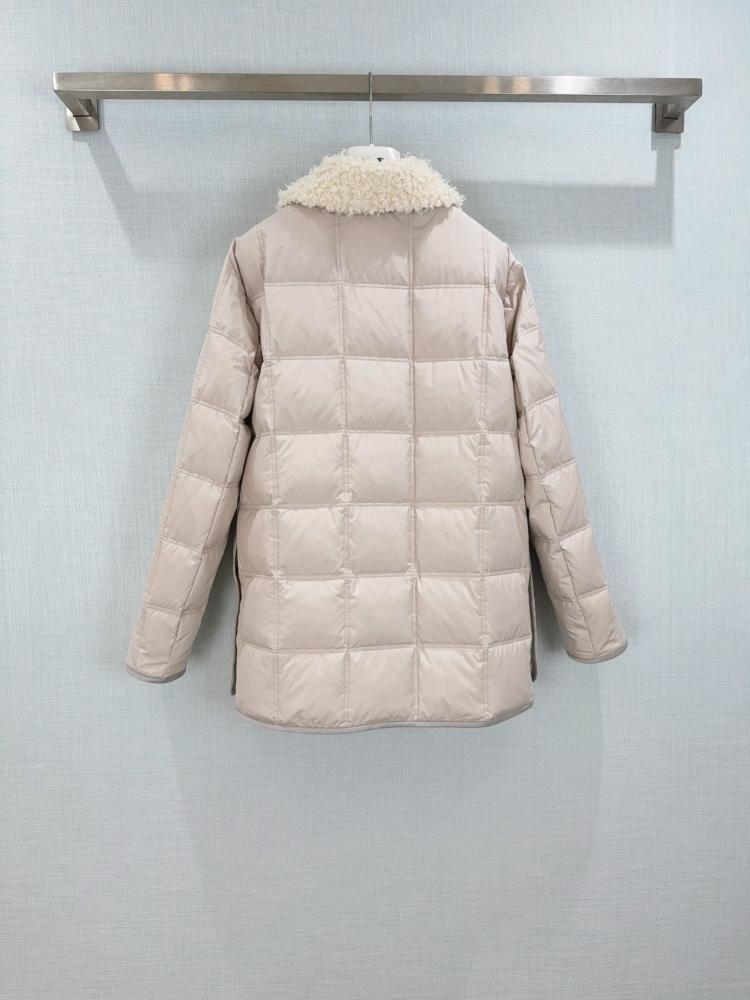 جاكيت Moncler