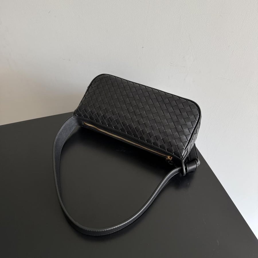 شنطة بوتيغا Nodo Bottega