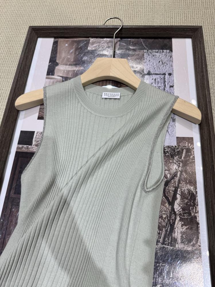 توب Brunello cucinelli