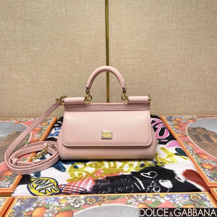 شنطة دولتشي اند غابانا  Mini Sicily handbag