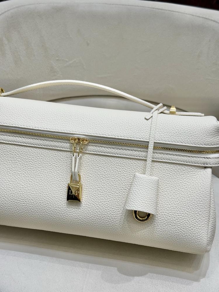 شنطة لورو بيانا Extra Softy Lora piana مقاس 33 cm
