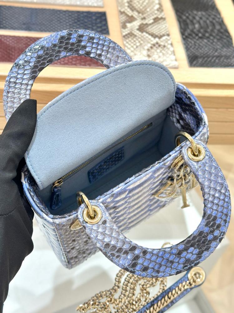 شنطة ديور Snakeskin Dior