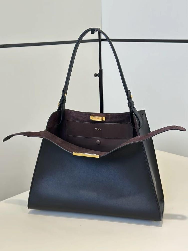 . شنطة فيندي مقاس 36cm